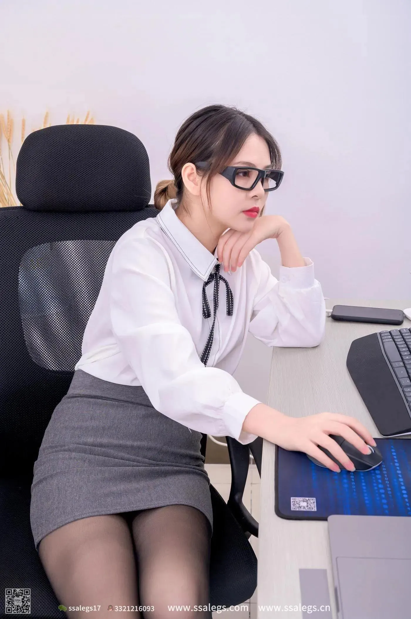 [SSA丝社]超清写真 NO.463 春晓 女同事的丝袜诱惑(上) [46P]插图7